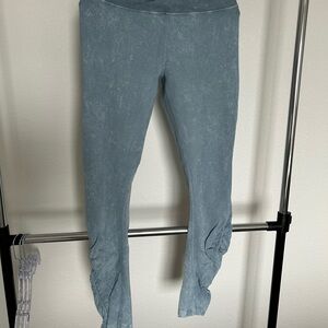 Lululemon To Dye For Blue Leggings with Ruched Detail